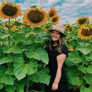 Meet your Posher, Jenna